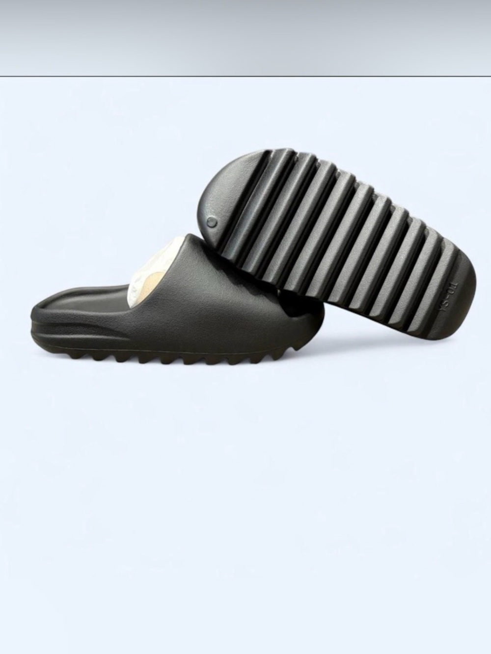 Adidas Yeezy Slide Onyx Black Men’s Size 10 Authentic Brand New w/ Bag